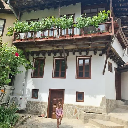 Gurko 7 Heritage House - Old Town, Private Parking 4* Veliko Tarnovo