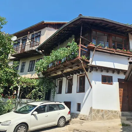 Gurko 7 Heritage House - Old Town, Private Parking 4* Veliko Tarnovo