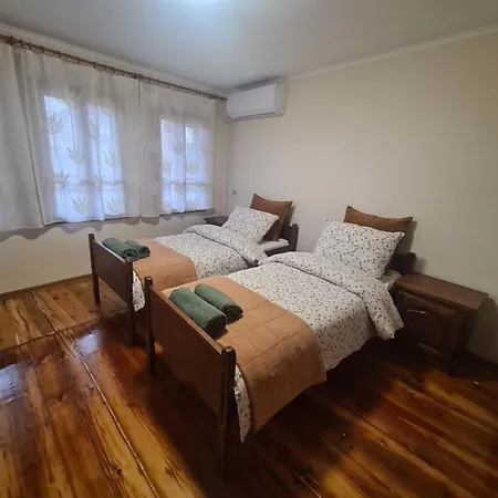 Πανσιόν Gurko 7 Heritage House - Old Town, Private Parking 4*